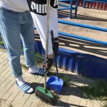 Коллектив "Центра спортивных мероприятий" подключился к очистке и облагораживанию территории!
