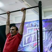 Держите советы для улучшения результата: подтягивание из виса на высокой перекладине