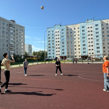 ЛЕТО С ПОЛЬЗОЙ: ДВОРОВЫЕ ПЛОЩАДКИ ЖДУТ!